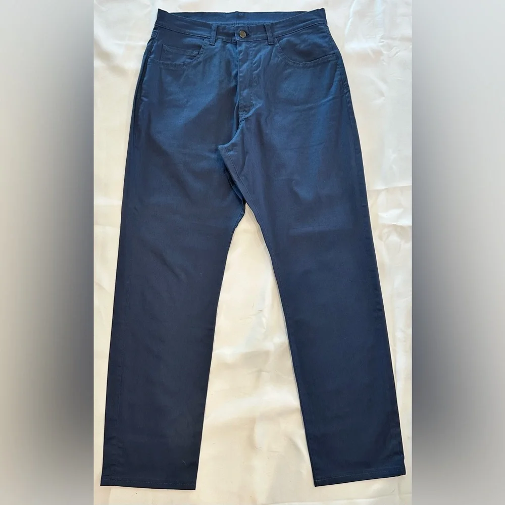 Professional Athletes Blue Delta Made USA Blue Pants
Blue- See Measurements - Picture 1 of 3